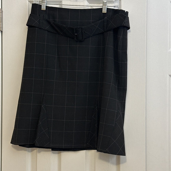 Skirt - Picture 1 of 1